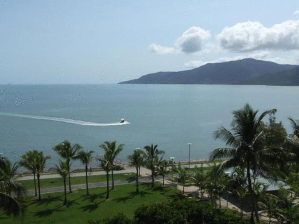 Coral Towers Holiday Suites Cairns Luaran gambar